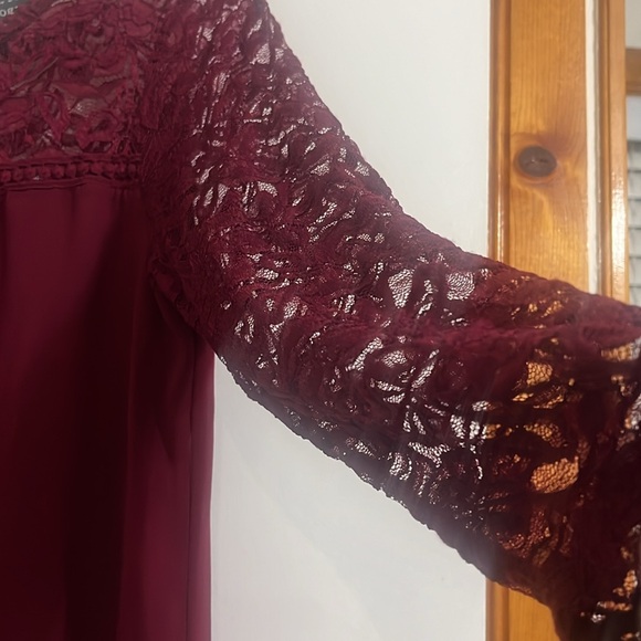 Luxology Women lace and Sheer Burgundy Lined Three Quarter Sleeves Dress size 14 - Picture 7 of 14